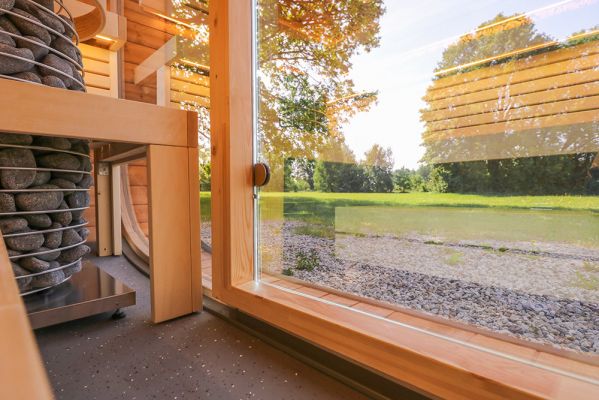 Progetti realizzati 6 - Sauna finlandese da esterno ROUND CUBE RELAX 6 posti