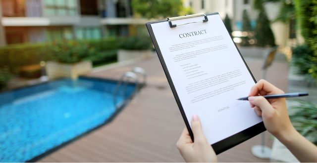 burocrazia piscina interrata