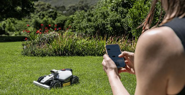 controllo robot rasaerba