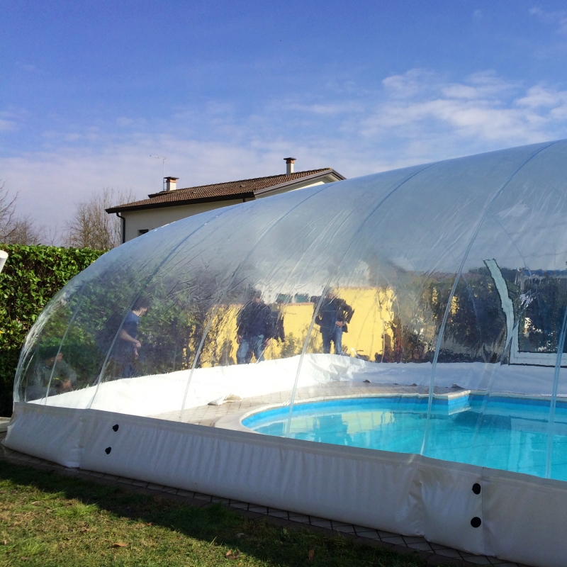 Copertura gonfiabile cristalball solar per piscina prezzo al mq ... Piscine interrate senza permesso