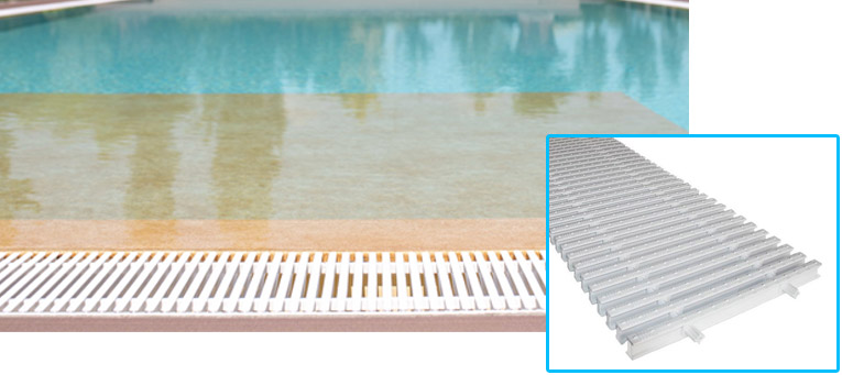 Piscina interrata Italika Infinity a sfioro con griglie in ABS