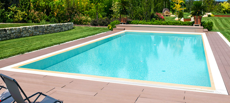 Piscina interrata a sfioro ITALIKAÂ® Infinity in pannelli d'acciaio 6,00 x 3,00 h1,20 m