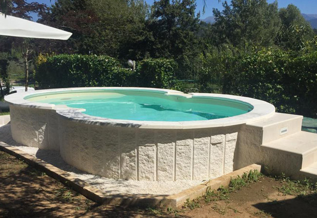 Esempio di installazione piscina interrata in lamiera ISABELLA