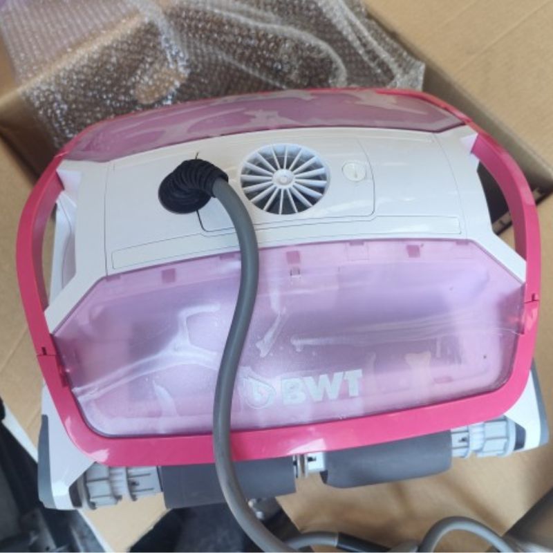 Robot per piscina Aquatron BWT D400 Robot per piscina Aquatron BWT D400