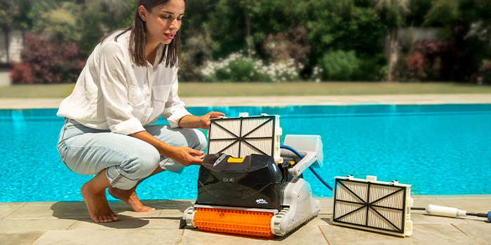 Robot piscina Dolphin DOLPHIN EX 45 by Maytronics