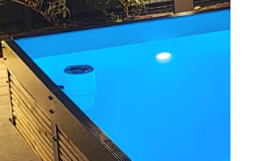 Piscina Laghetto fuori terra rivestita in bambÃ¹ ANTEA con luce LED
