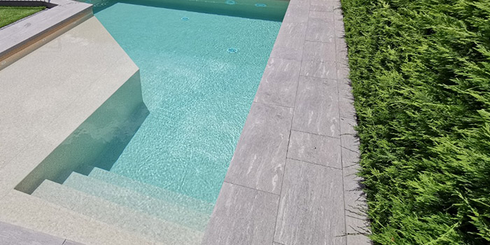 Bordo piatto liscio HARMONY HAWAII per piscina colore GRIGIO CHIARO