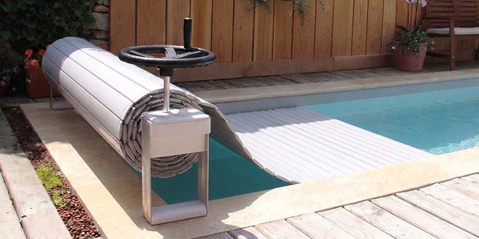 Copertura a tapparella POOL SWIFT di sicurezza per piscine rettangolari