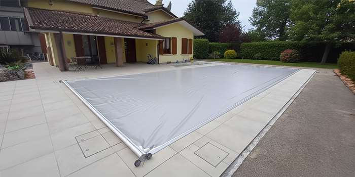 Copertura di Sicurezza per piscina Polartex 4 SEASONS MIDDLETRACK automatica