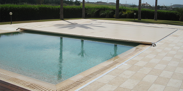 Copertura di Sicurezza per piscina Polartex 4 SEASONS MIDDLETRACK automatica