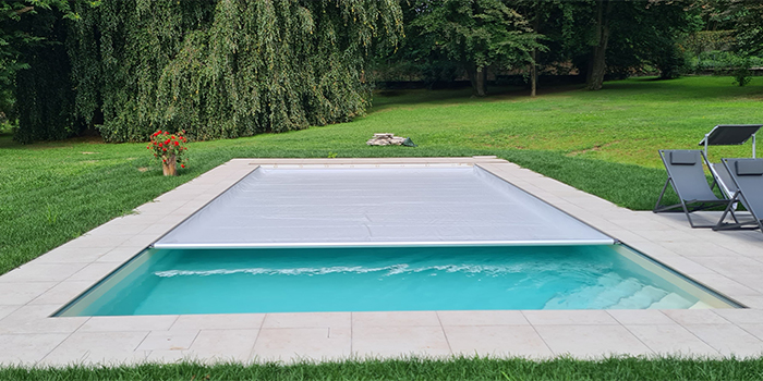 Copertura di Sicurezza per piscina Polartex 4 SEASONS UNDERTRACK automatica Copertura di Sicurezza per piscina Polartex 4 SEASONS UNDERTRACK automatica