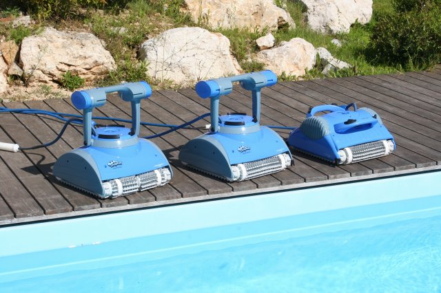 Robot piscina Dolphin Master by Maytronics