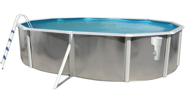 piscina fuori terra in acciaio ovale con profili bianchi