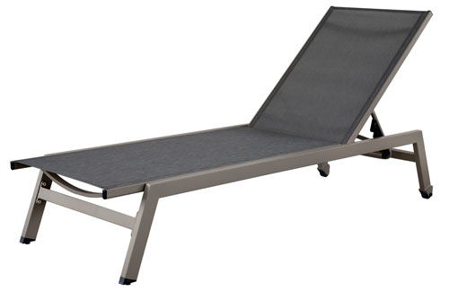 Lettino prendisole per piscina MINOTAURO by Regarden Lettino prendisole per piscina MINOTAURO by Regarden