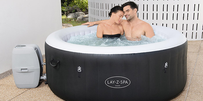 Piscina SPA Idromassaggio Gonfiabile Lay-Z-Spa MIAMI Bestway - 4 persone