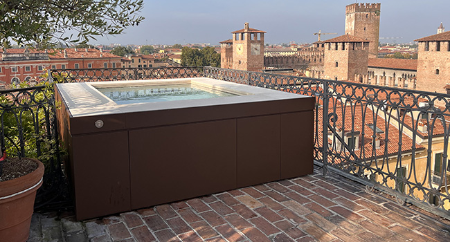 Esempio di installazione piscina idromassaggio ITALIKA Gemma