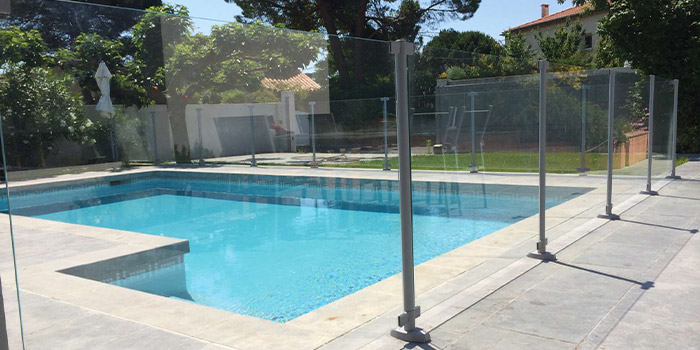 Recinzione di sicurezza per piscina in vetro e alluminio CRYSTAL SHIELD SP03
