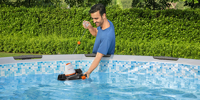 Robot pulitore automatico per piscina a batteria AQUAROVER Flowclear