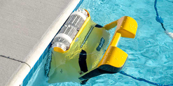 Robot piscina Dolphin WAVE 80 Gyro by Maytronics con telecomando