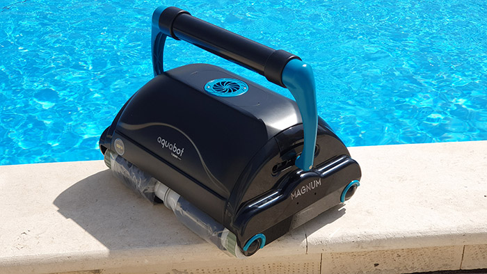 Robot per piscine pubbliche Aquabot BWT MAGNUM