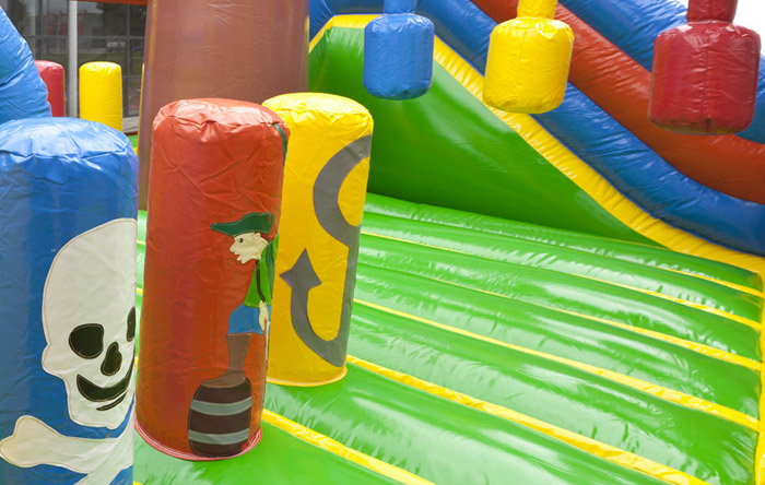 Nave gioco gonfiabile per bambini PIRATI XXL