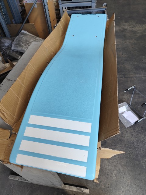 trampolino per piscina delfino azzurro