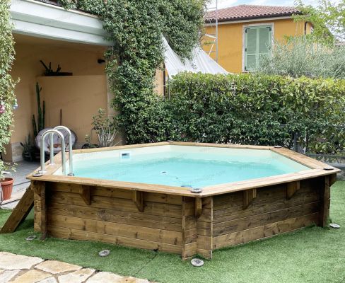 Progetti realizzati 0 - Piscina in legno esagonale EcoWood 360 - Ø 3,60 x h.1,18 m