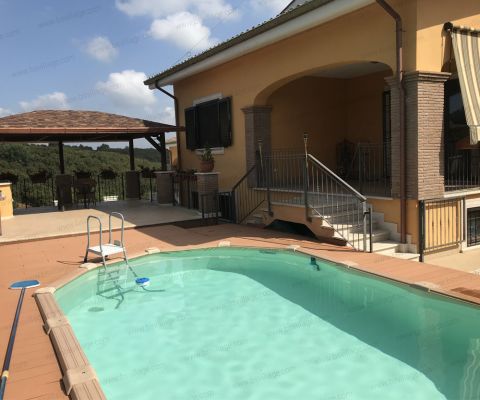 Progetti realizzati 4 - Piscina fuori terra STEELWOOD Omega - 7,65 x 4,60 x h.1,32 m